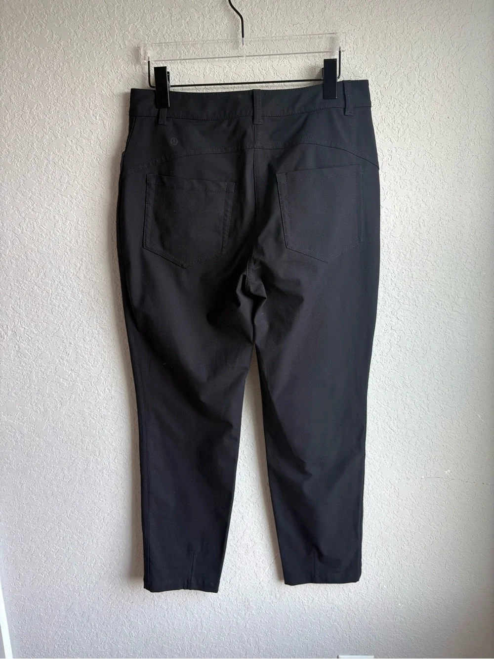 Lululemon Women’s High Rise Tapered Leg Utilitech Work Pants Black Size 10